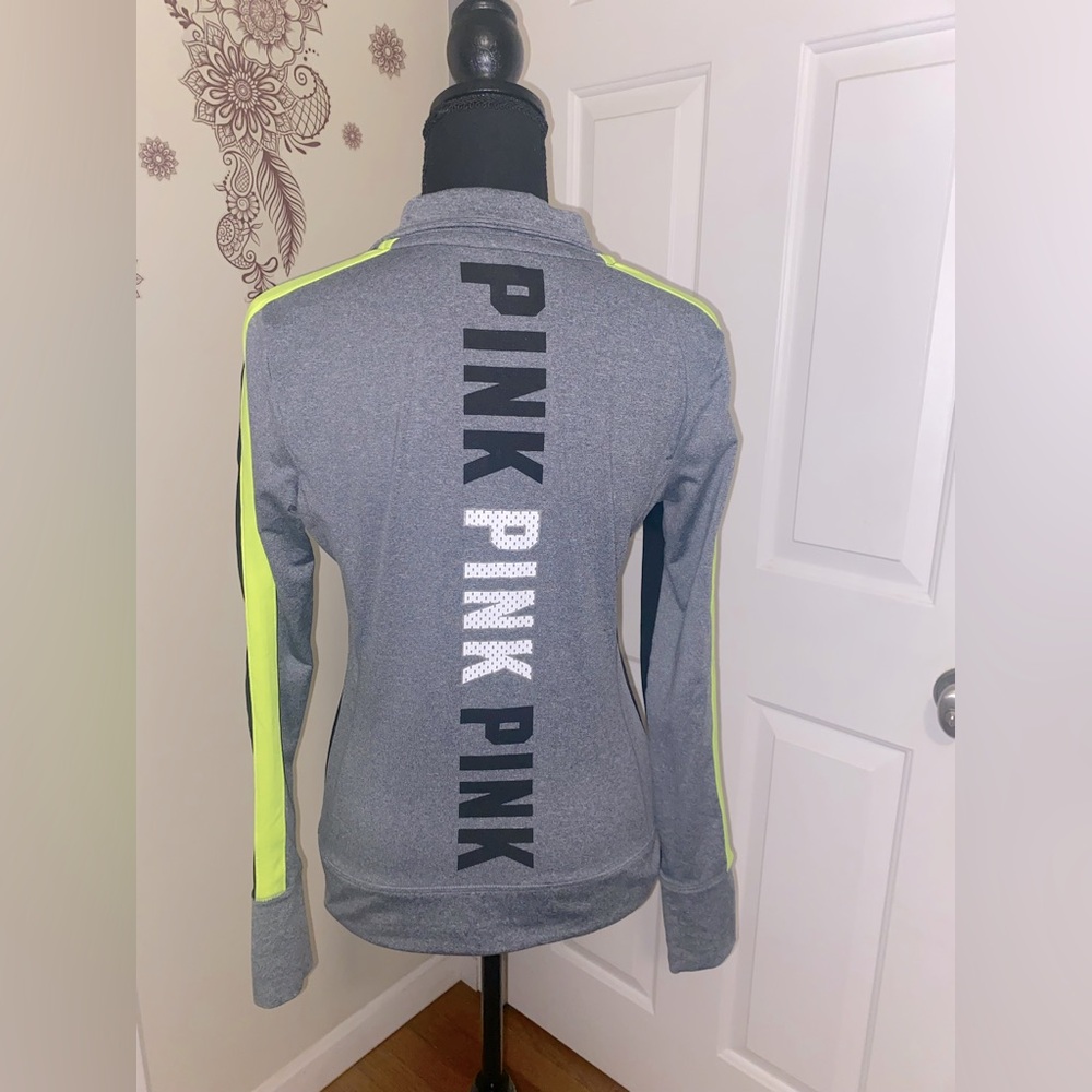 ✨LIKE NEW ✨ Victoria’s Secret PINK Sweatshirt - Women’s Size Small🖤